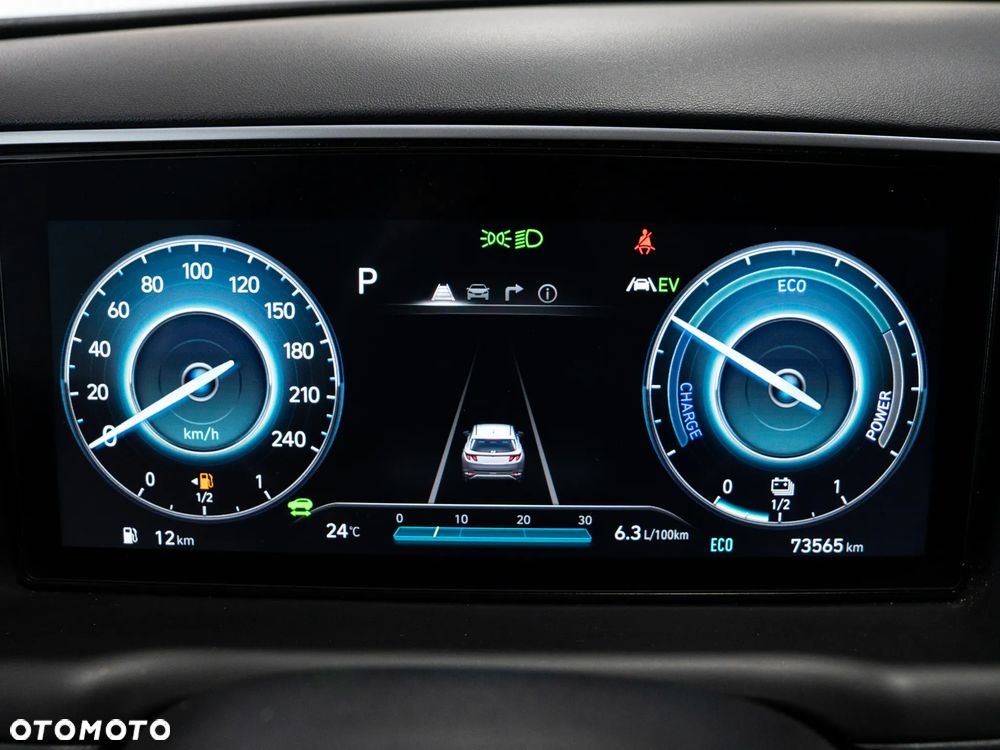 Hyundai Tucson 1.6 T-GDi HEV Executive 2WD - 12
