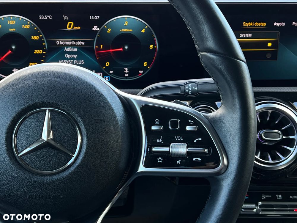 Mercedes-Benz CLA - 18