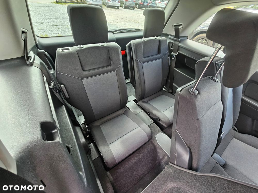 Opel Zafira - 13