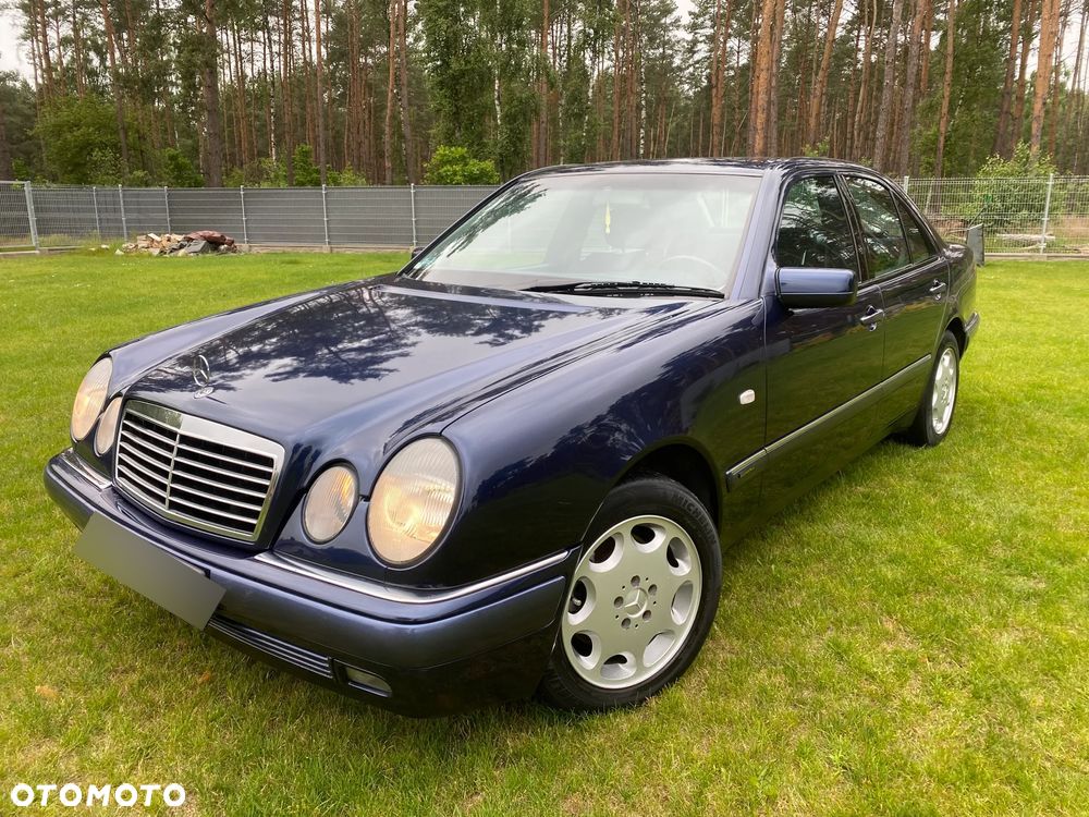 Mercedes-Benz Klasa E 320 Elegance - 1