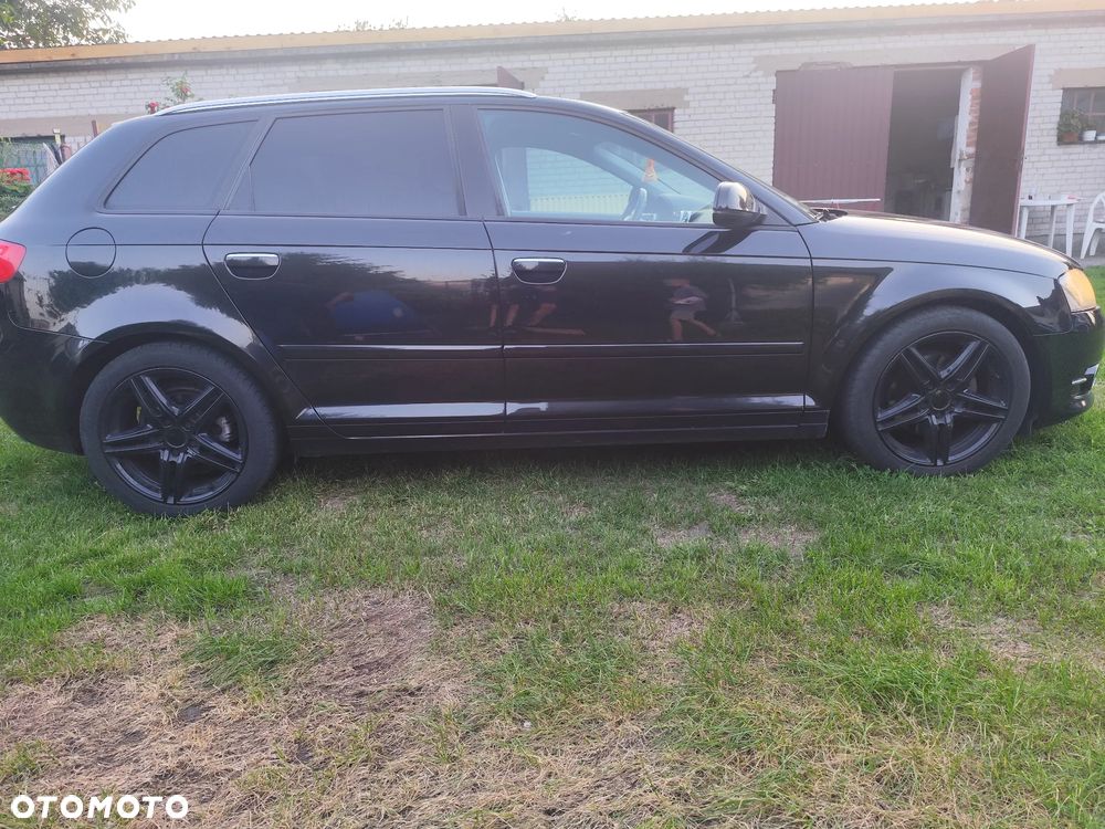 Audi A3 Sportback - 4