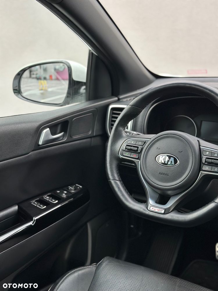 Kia Sportage 2,0 CRDI AWD GT Line - 24