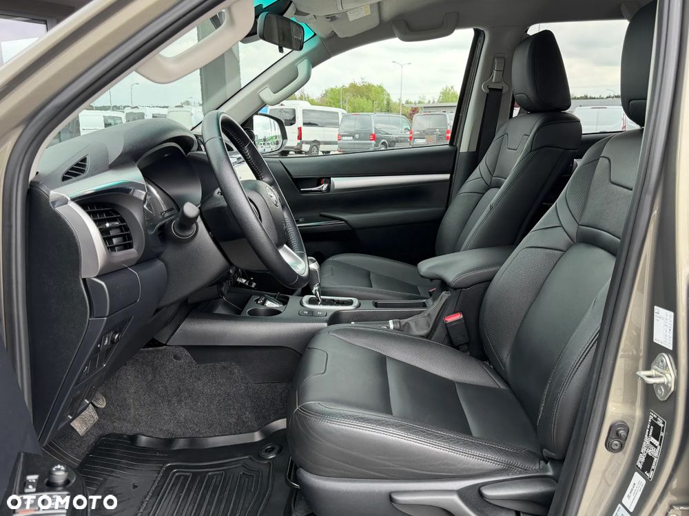 Toyota Hilux 2.8 D-4D Double Cab Invincible 4x4 - 21