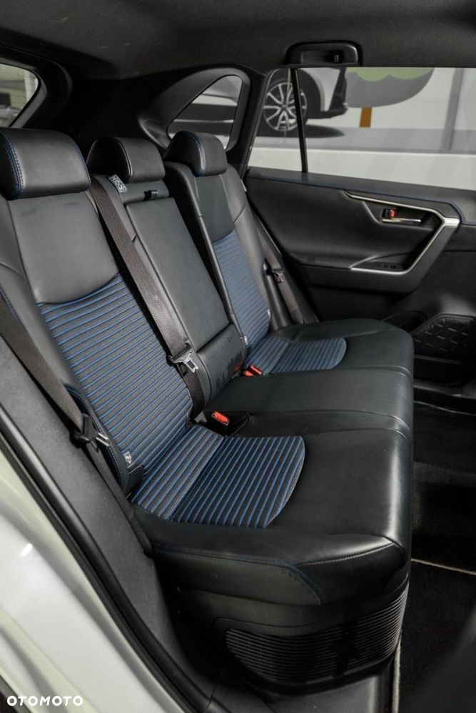 Toyota RAV4 - 19