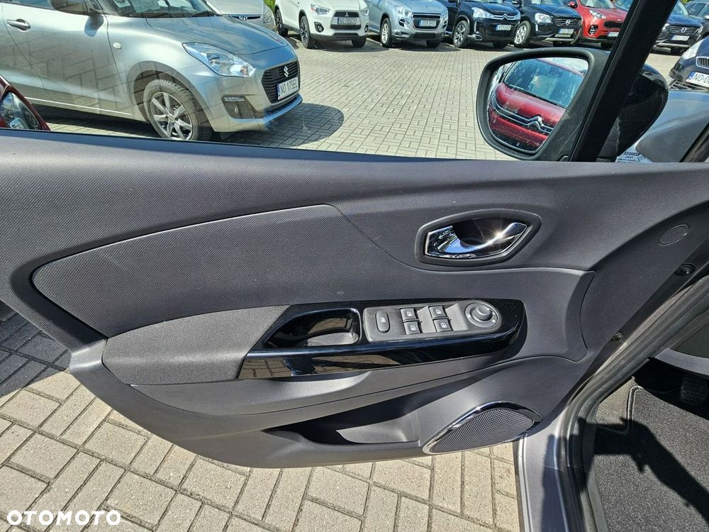 Renault Captur (ENERGY) TCe 90 LIMITED - 33