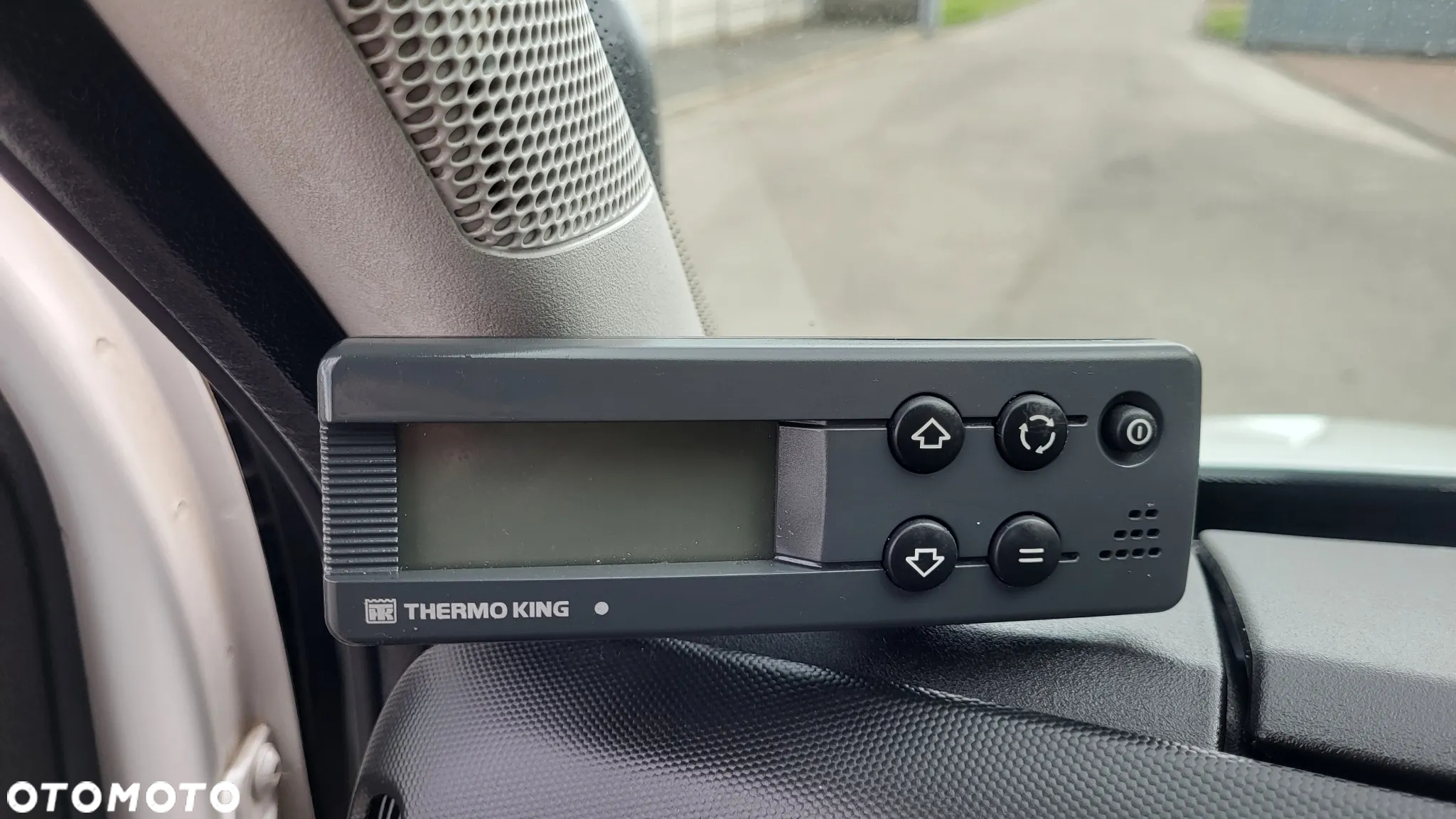 Iveco Daily 50c150 Thermo King 500V /mroźnia-20/dwie przegrody 2xagregat/izoterma/kontener/ - 40