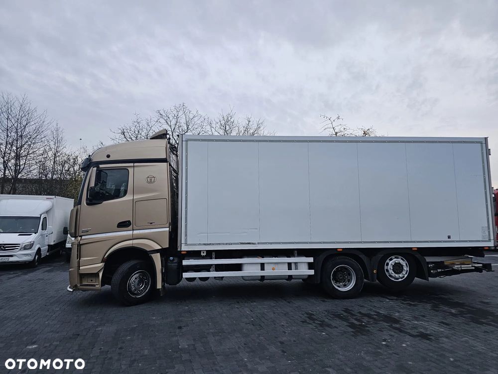 Mercedes-Benz Actros 2551 - 7