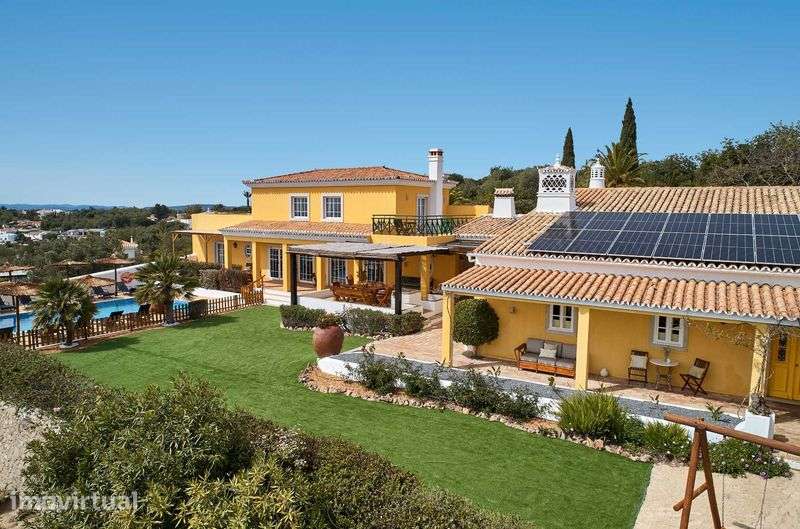 Boliqueime, Vivenda T8, jardim, piscina, vista mar. - Grande imagem: 2/11