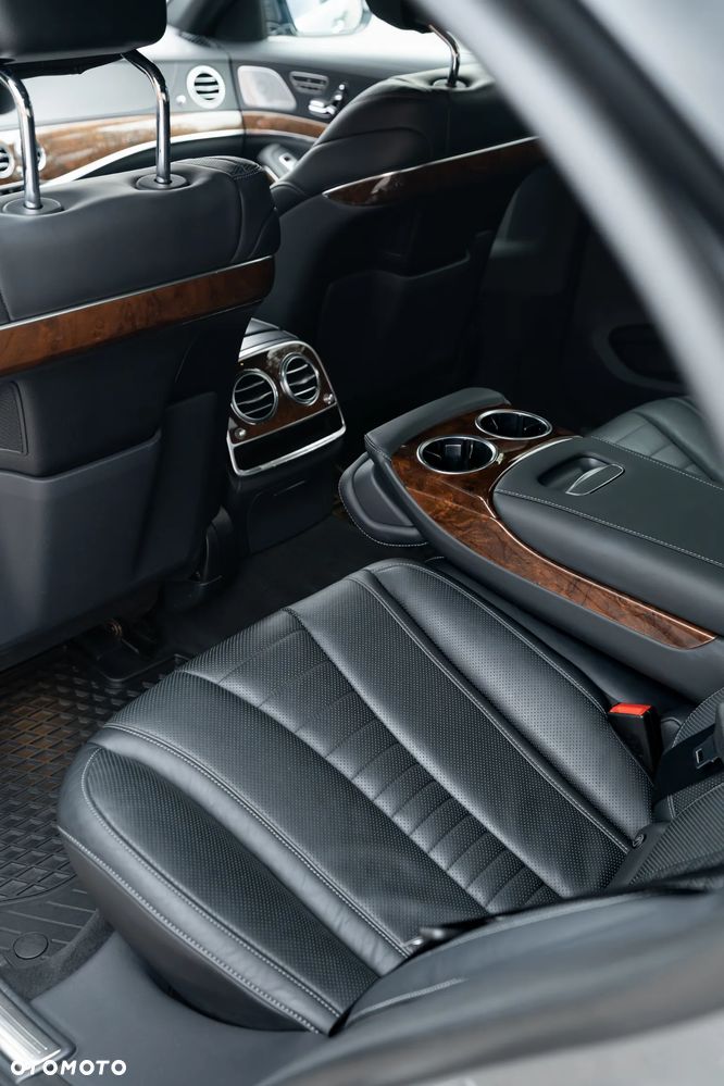 Mercedes-Benz Klasa S 350 d 4-Matic L 9G-TRONIC - 11