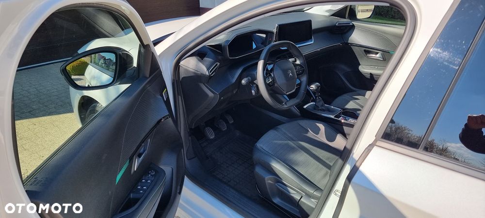 Peugeot 208 1.2 PureTech Allure S&S - 14