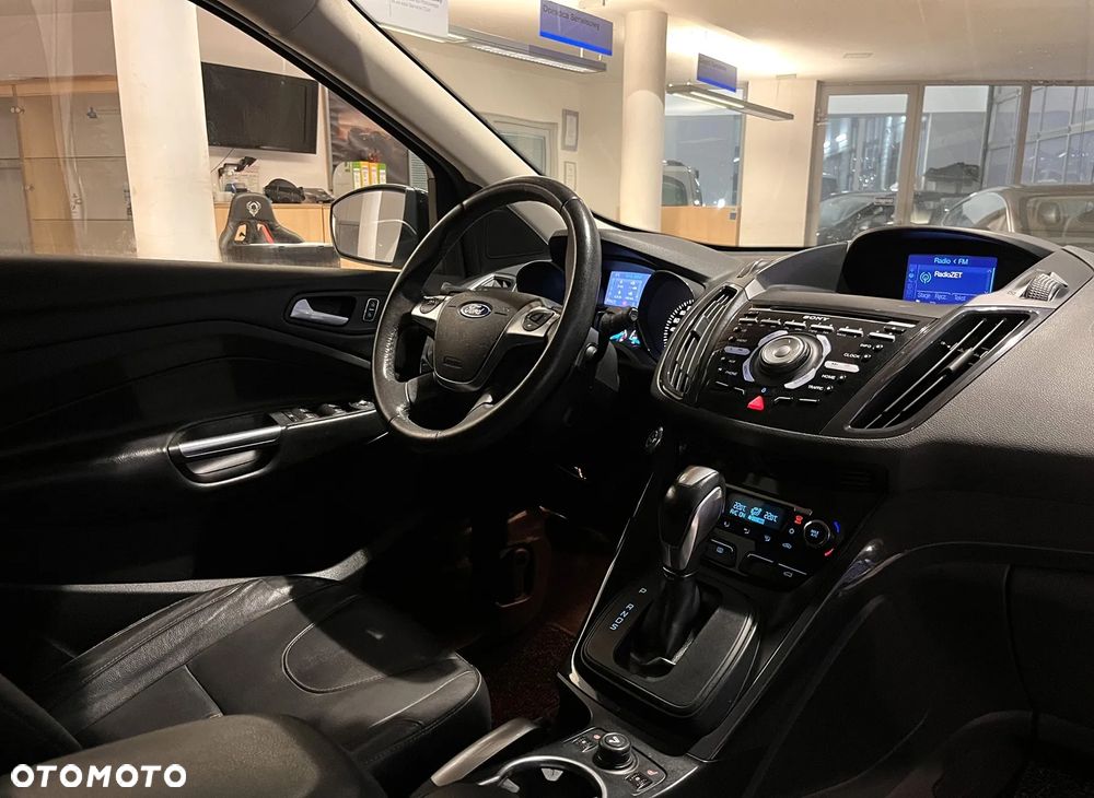 Ford Kuga 2.0 TDCi 4x4 Titanium - 25