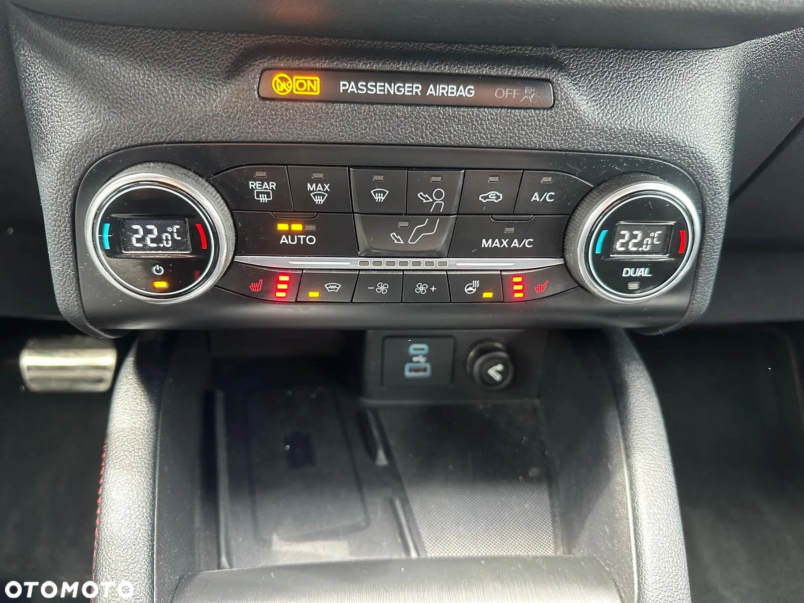 Ford Kuga 2.0 EcoBlue 4x4 ST-LINE X - 19