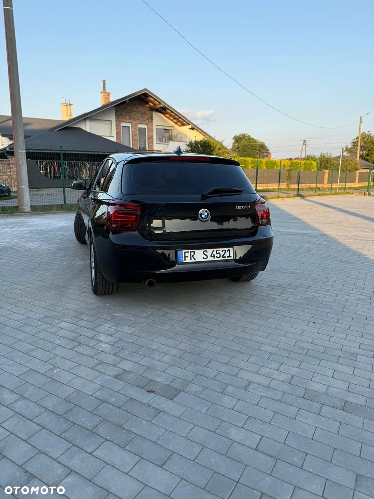 BMW Seria 1 120d - 4