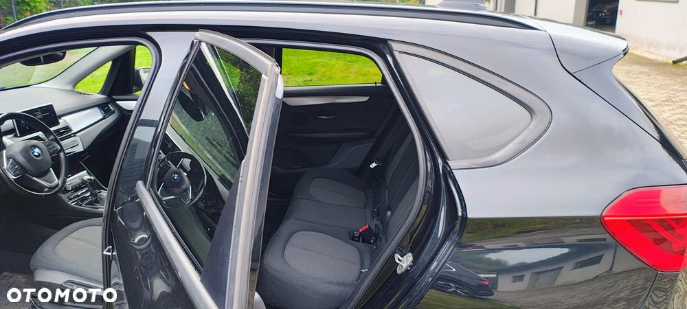 BMW Seria 2 218i - 8