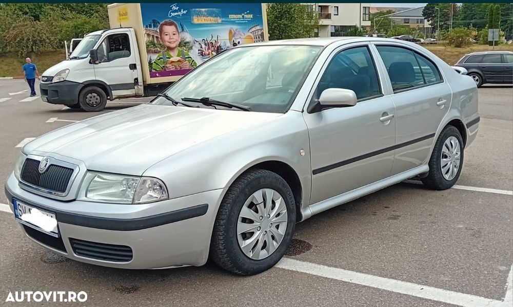 Skoda Octavia 1.6 Ambiente - 3