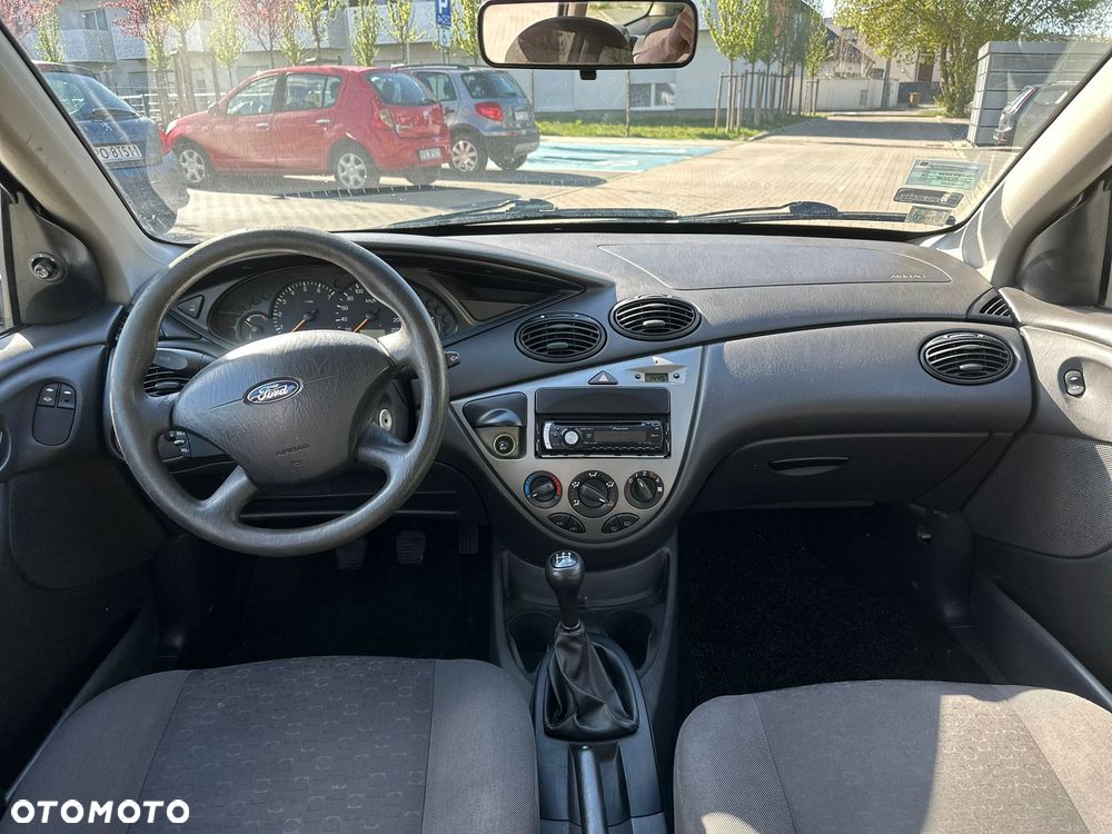 Ford Focus - 10