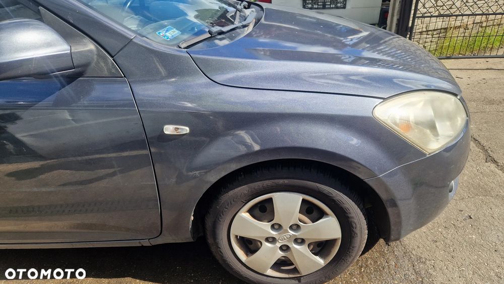 KIA CEED I BŁOTNIK PRAWY PRZÓD 5K - 1