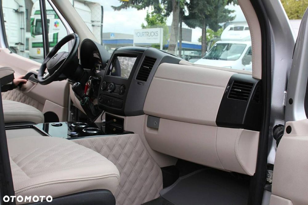 Mercedes-Benz Sprinter - 8
