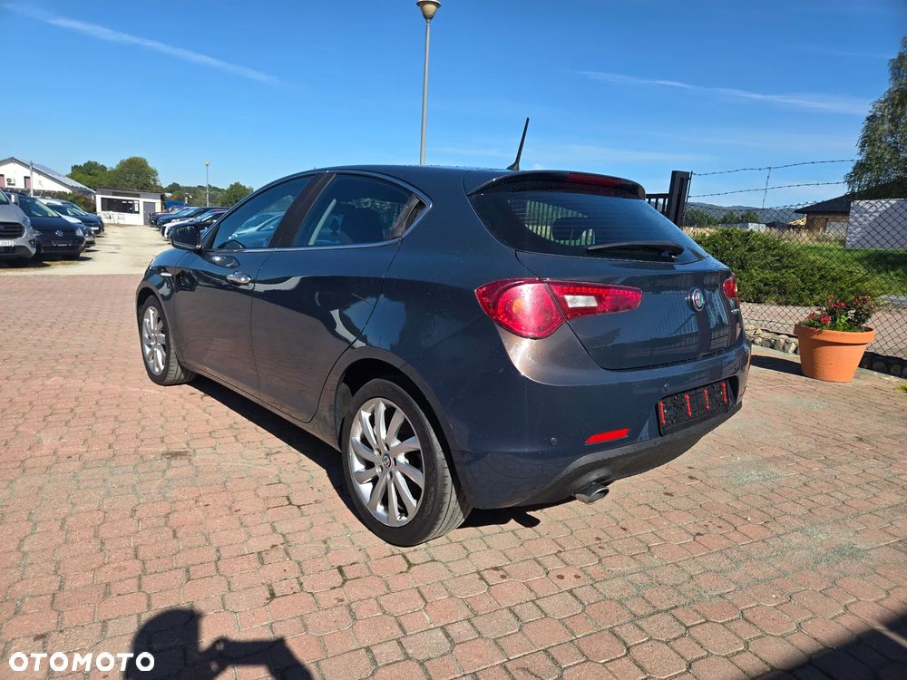 Alfa Romeo Giulietta - 10
