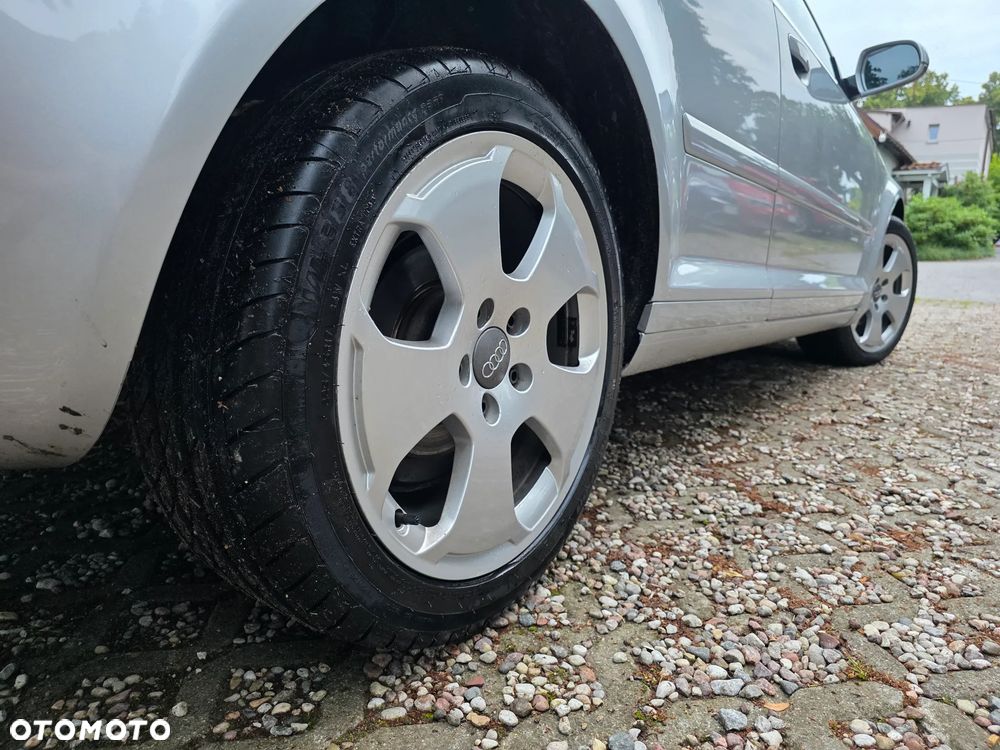 Audi A3 3-drzwiowe 1.6 TDI DPF Ambition - 33