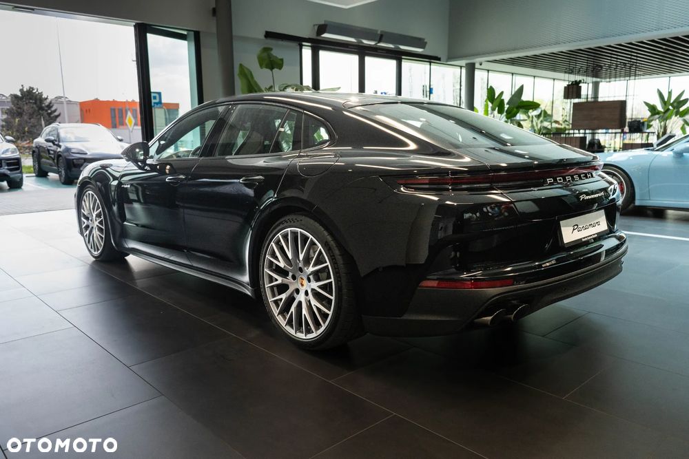 Porsche Panamera 4 E-Hybrid PHEV - 2