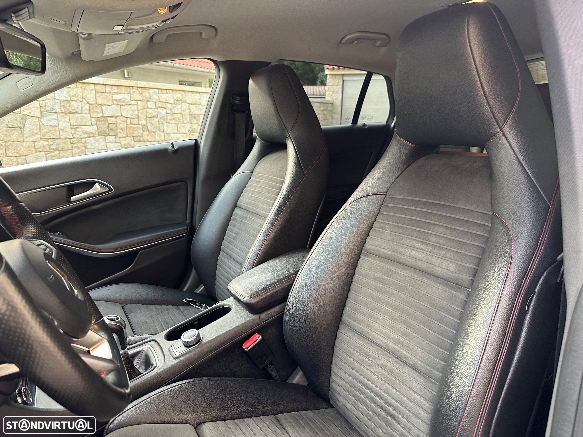 Mercedes-Benz CLA 180 d Shooting Brake AMG Line - 8