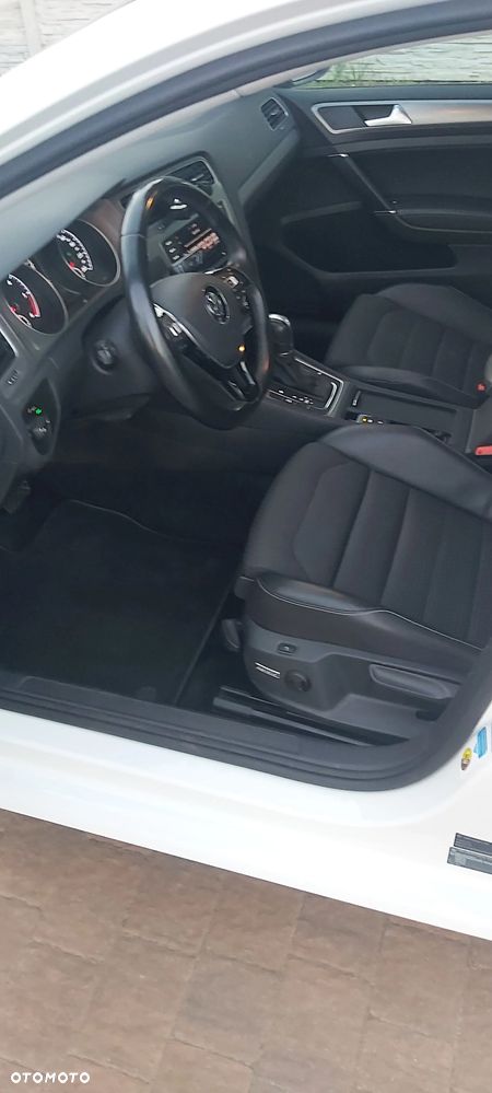 Volkswagen Golf 2.0 BlueTDI DSG Comfortline - 17
