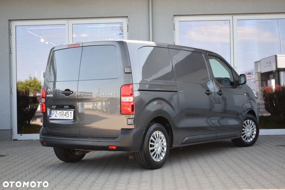 Toyota PROACE - 10