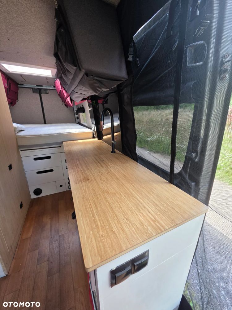 Mercedes-Benz Sprinter 906.211 - 12