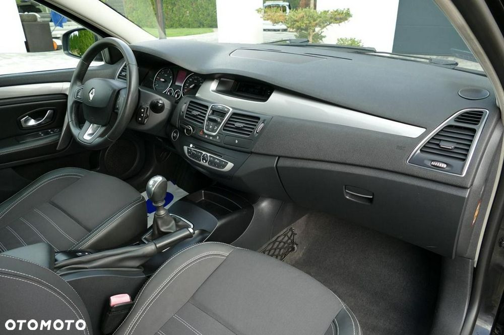 Renault Laguna 1.5 dCi Expression - 24