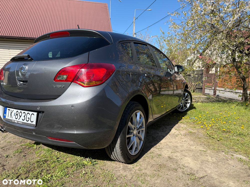 Opel Astra 1.4 Turbo - 4