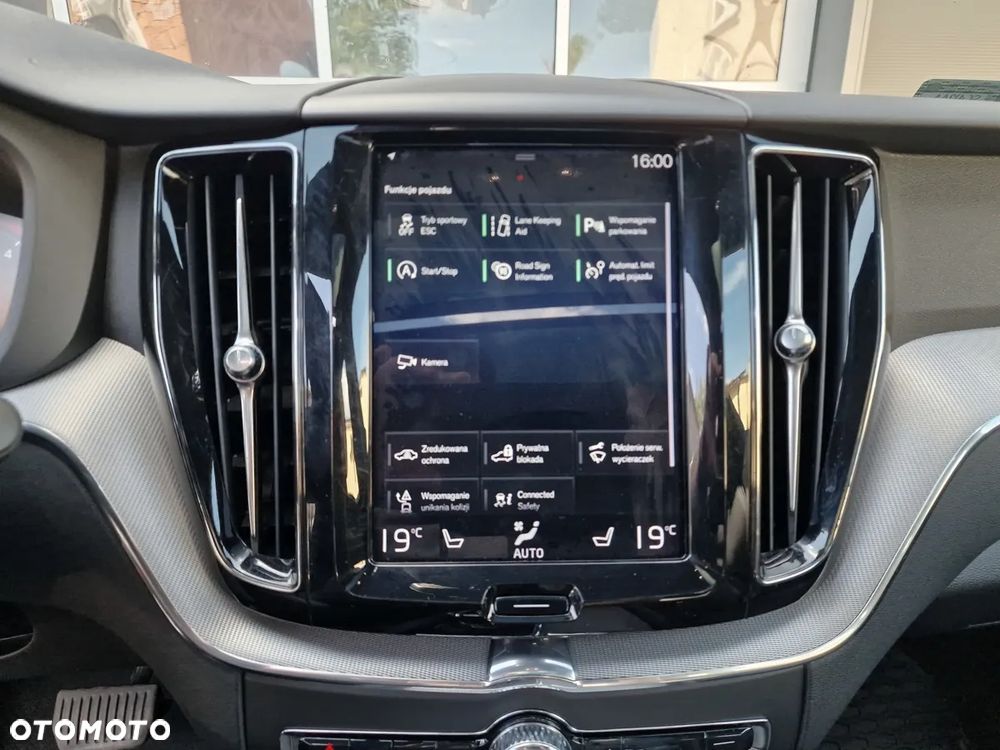 Volvo XC 60 D4 AWD Geartronic Inscription - 18
