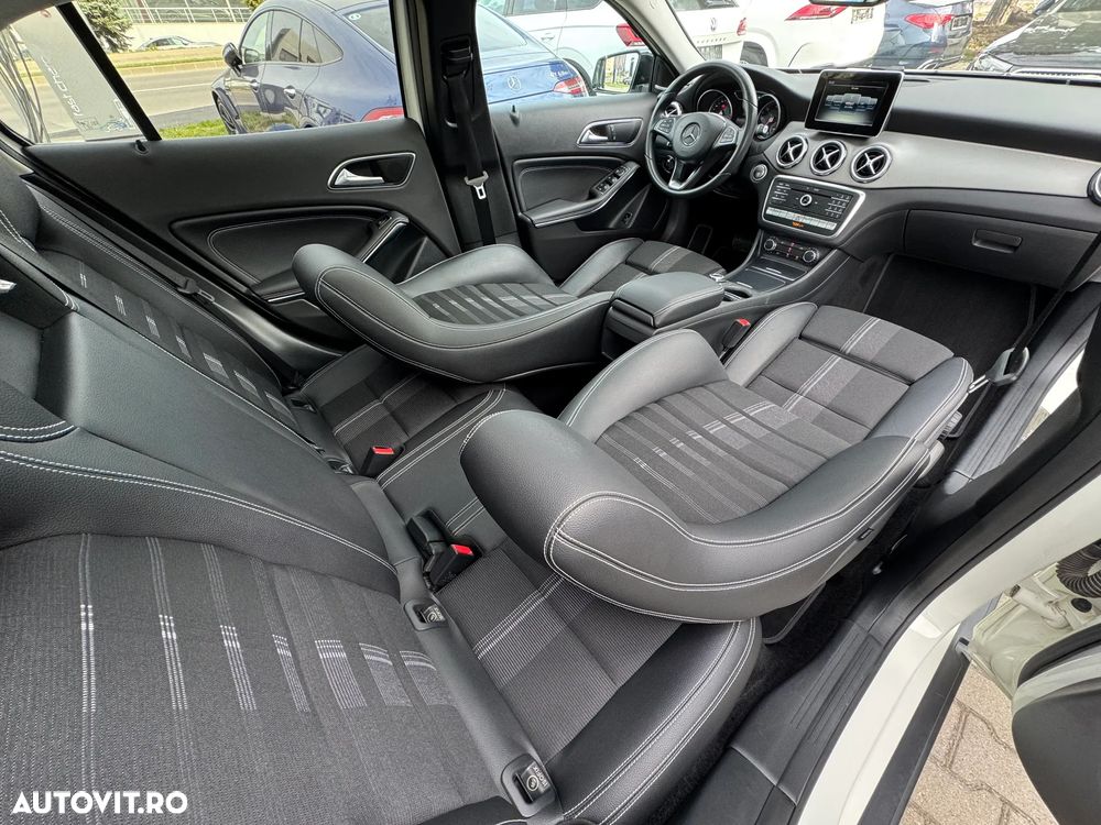 Mercedes-Benz GLA 200 d 4MATIC 7G-DCT Style - 9