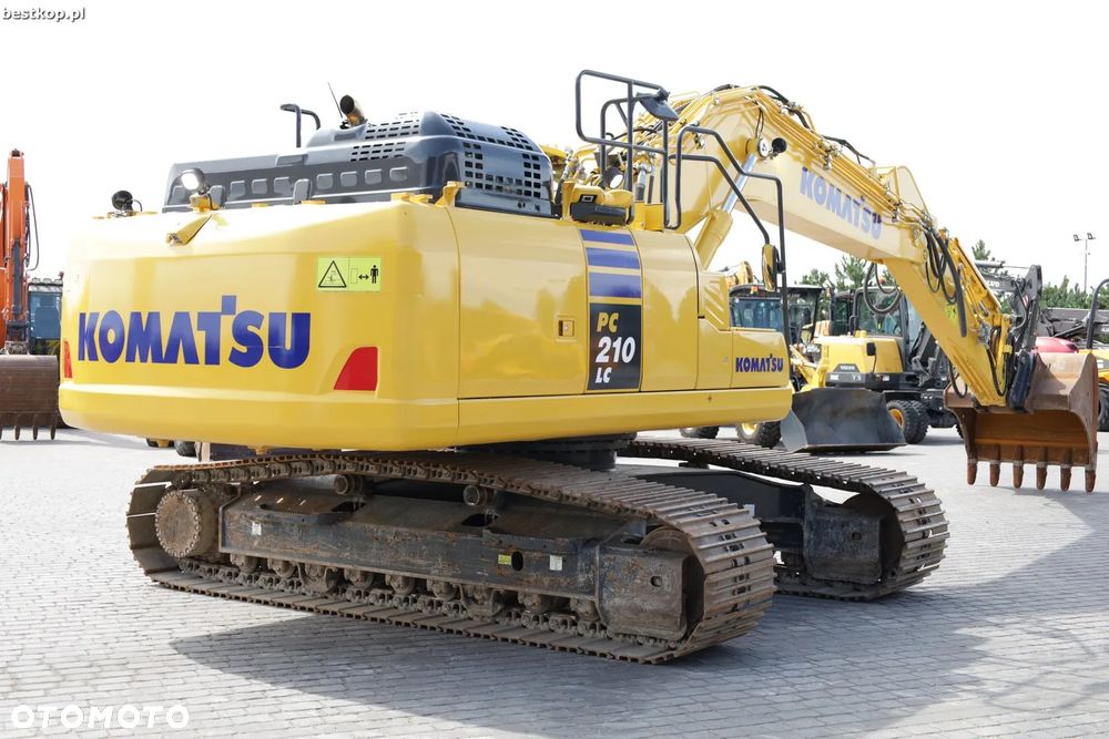 Komatsu PC210LC-11 - 35