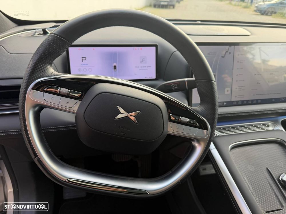 Xpeng G9 98 kWh Long Range + Pack Premium - 4