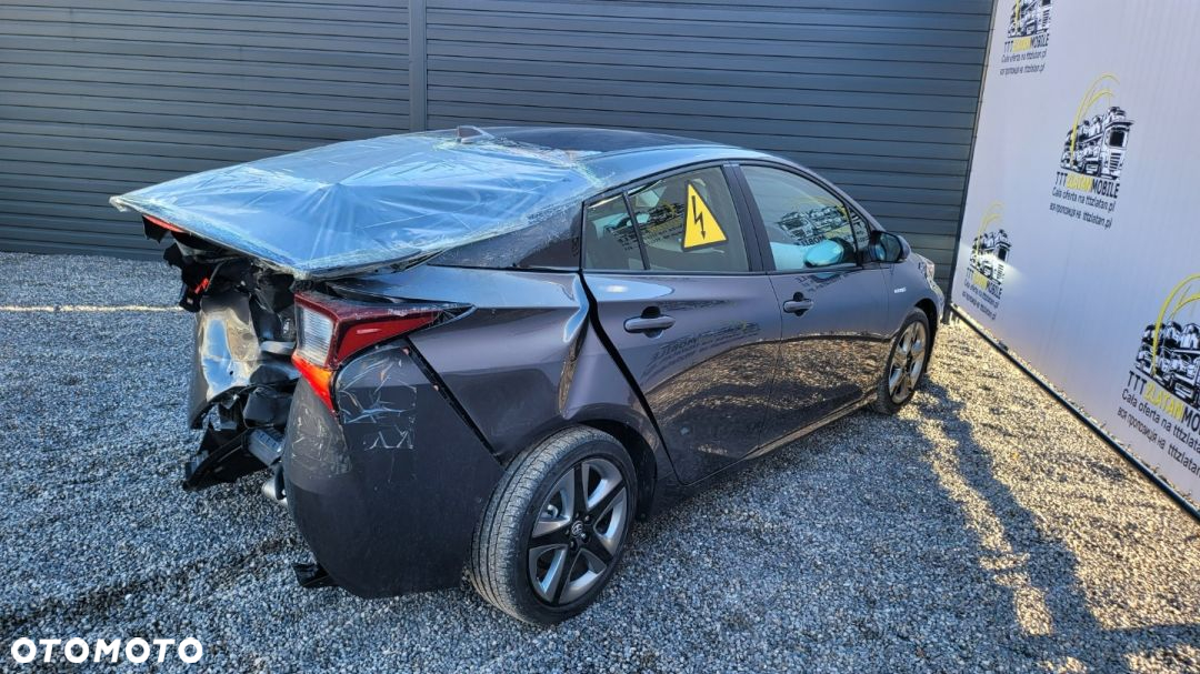 Toyota Prius - 17