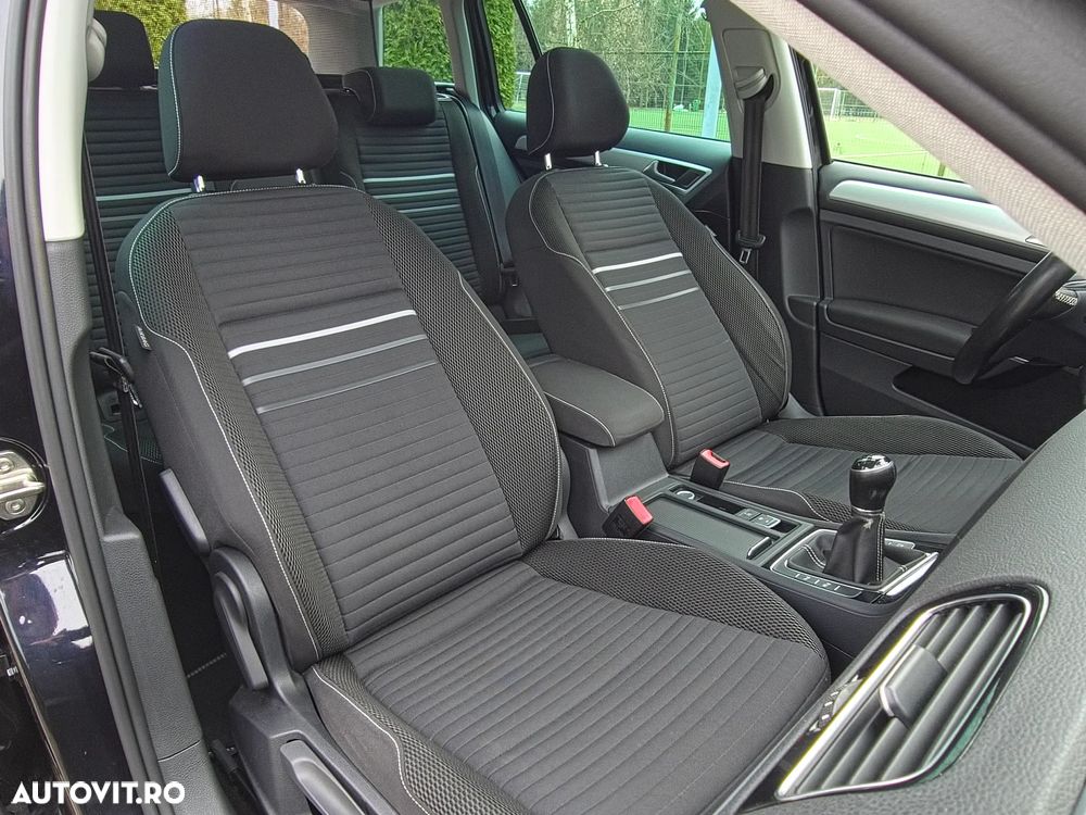 Volkswagen Golf 2.0 TDI BlueMotion Technology Cup - 19