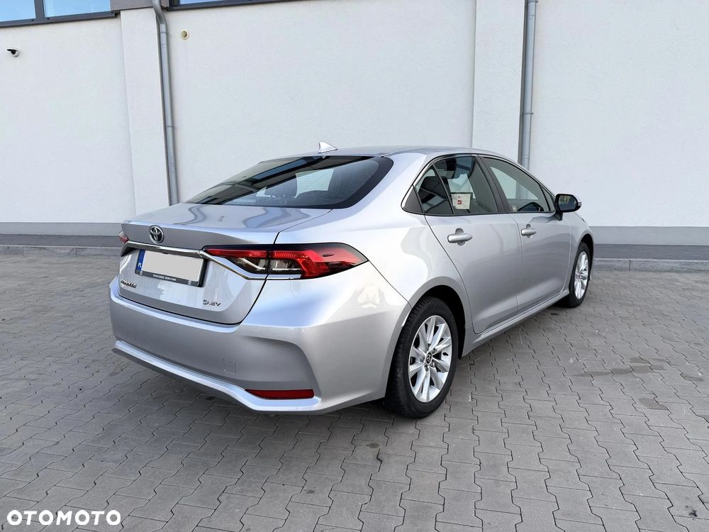 Toyota Corolla 1.8 Hybrid Comfort - 17