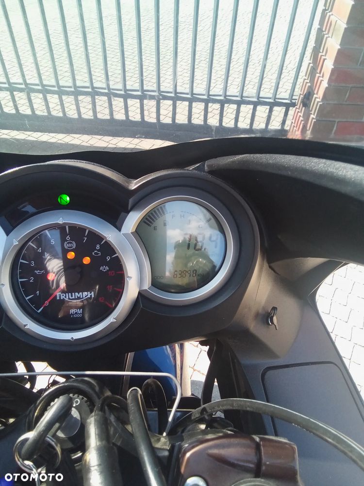 Triumph Sprint - 21