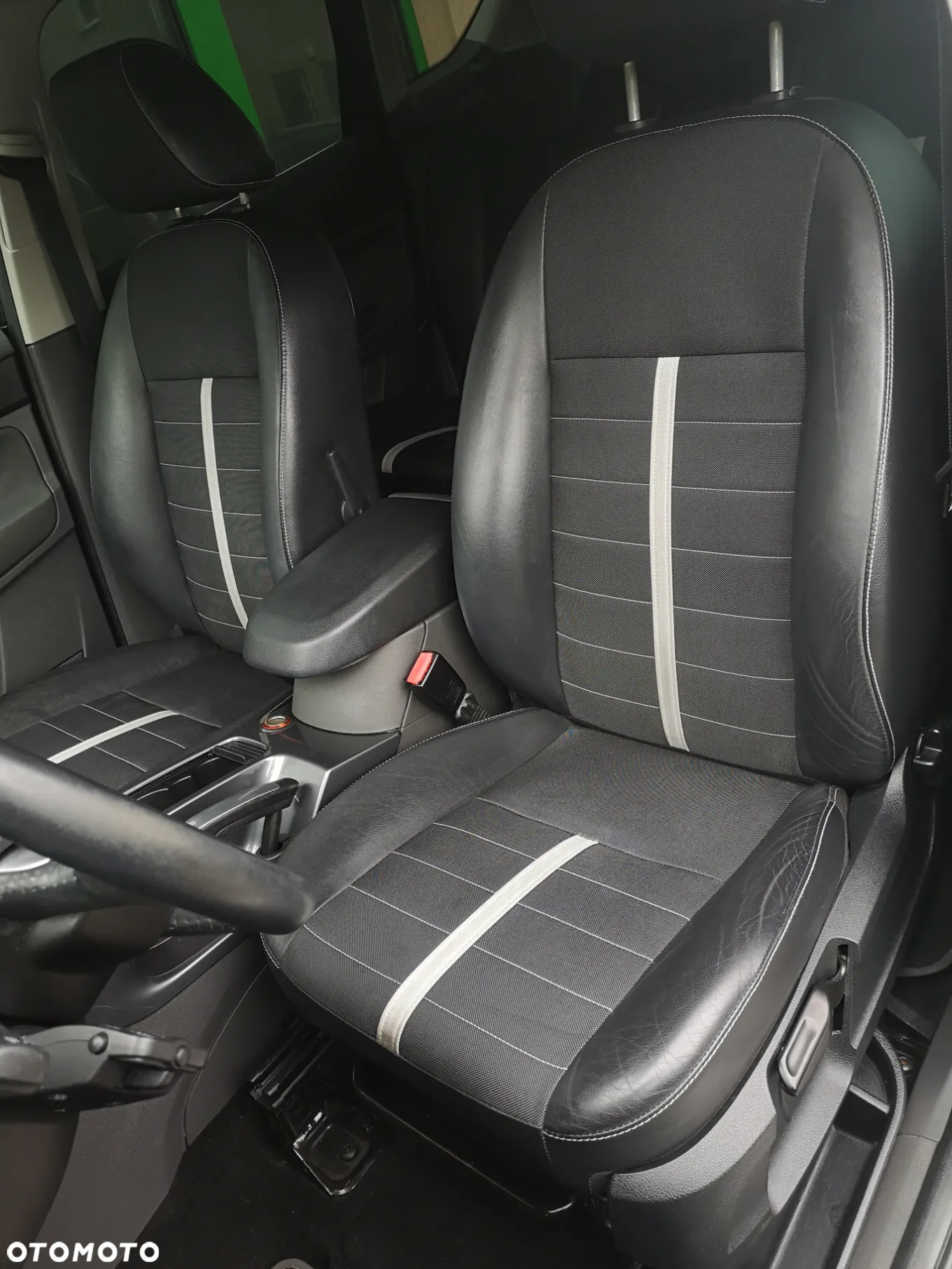 Ford Kuga 2.0 TDCi 4WD Titanium - 20