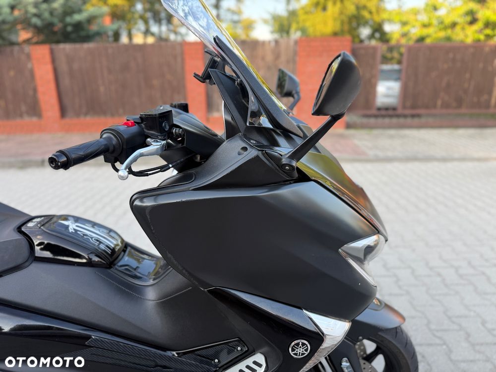 Yamaha Tmax - 7