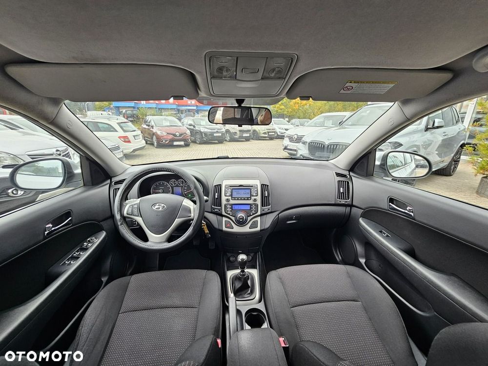 Hyundai i30 1.6 blue Comfort - 25