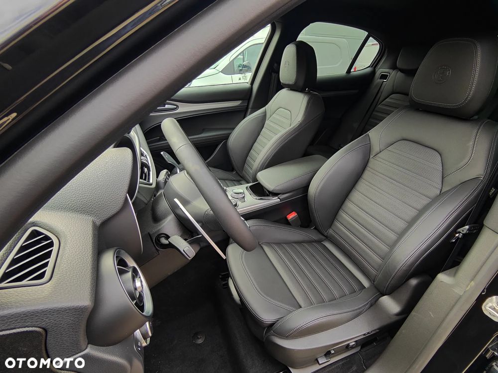 Alfa Romeo Stelvio 2.0 Turbo Veloce Q4 - 14