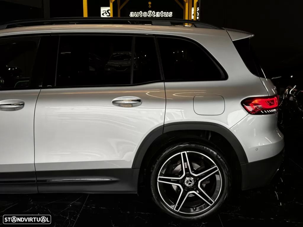 Mercedes-Benz GLB 200 d AMG Line - 12