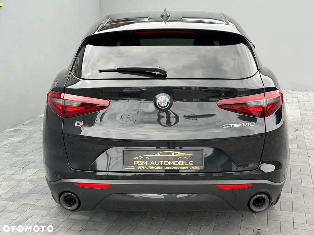 Alfa Romeo Stelvio 2.0 Turbo Q4 - 11