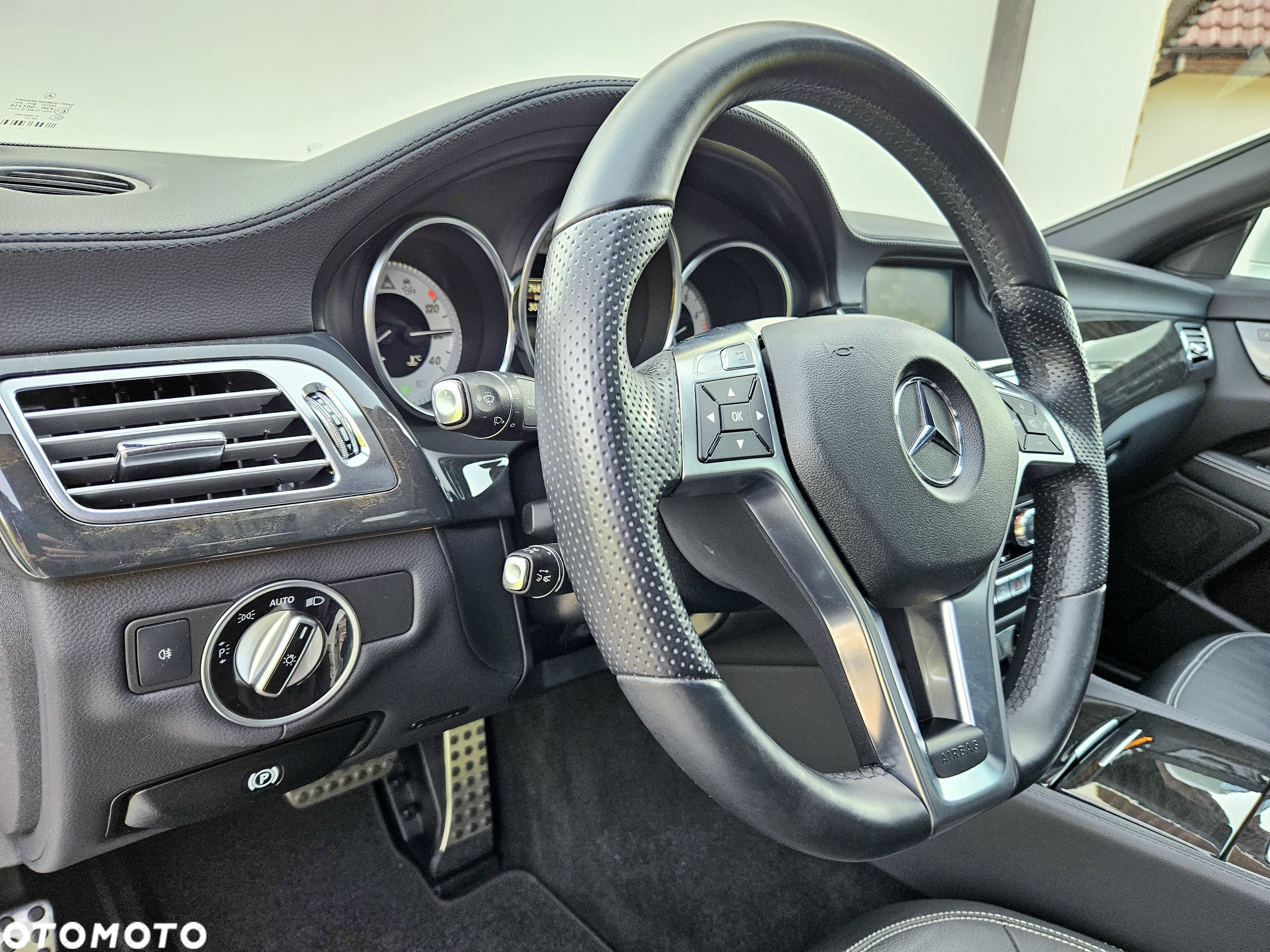 Mercedes-Benz CLS - 26