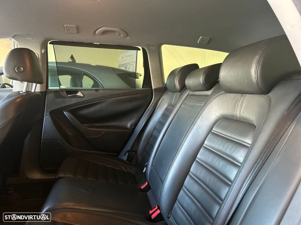 VW Passat Variant 2.0 TDi 4M Highline - 10