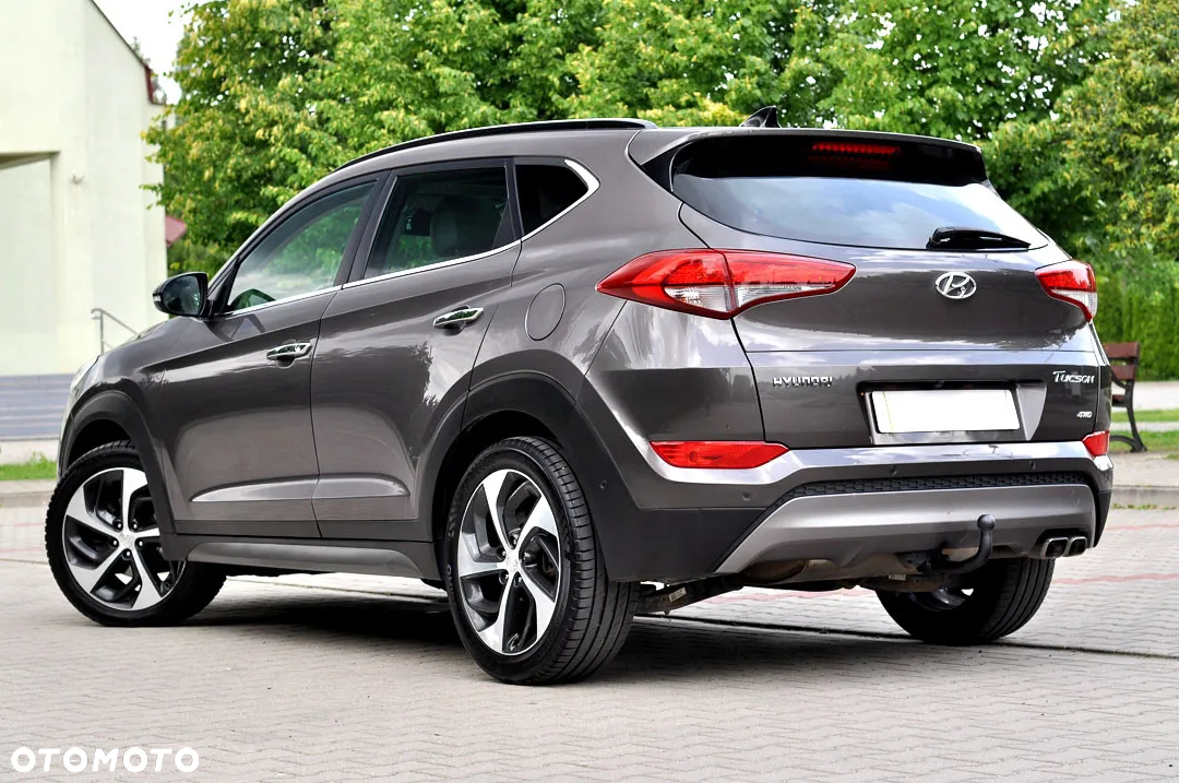 Hyundai Tucson 2.0 CRDi 4WD Automatik Advantage - 11