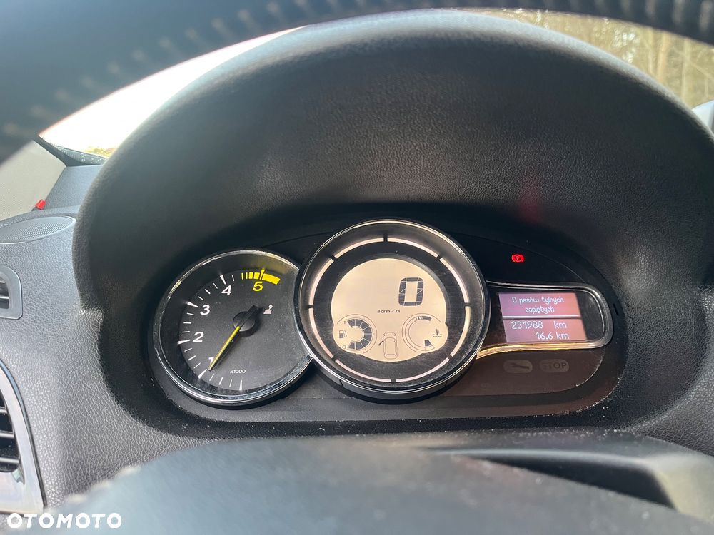 Renault Megane 1.5 dCi Bose - 6