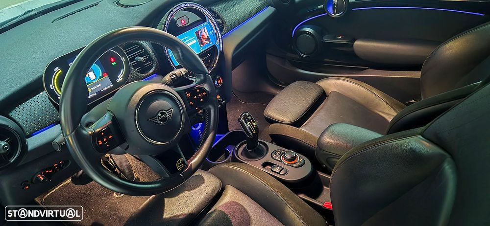 MINI 3 Portas Cooper SE Premium Classic - 8